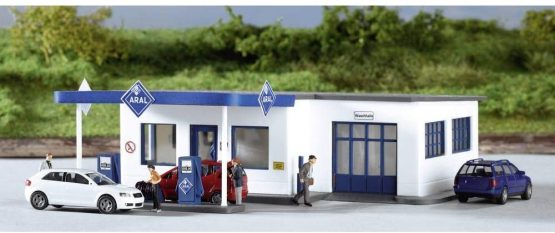 Piko 61827 Petrol Station Aral, Coloured