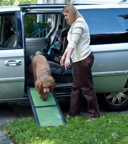 Pet Gear Folding Dog Ramp, Anti-Slip, Portable, 106cm long, Green, Short Bi-Fold - Image 2