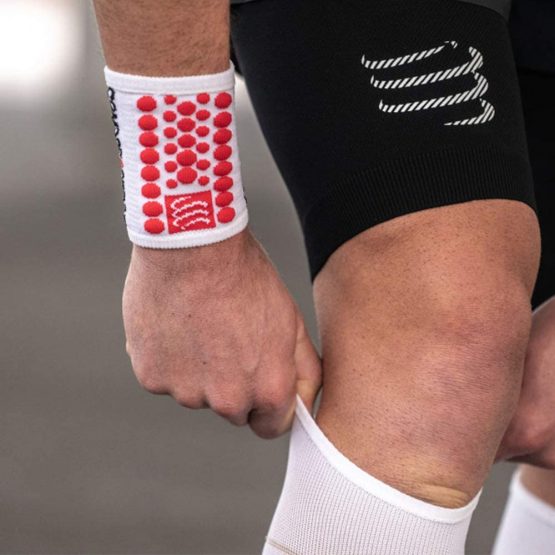 COMPRESSPORT Sweatbands 3D Muñequera antitranspiraction multideporte - Image 2