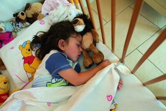 ABUS Junior Care Bedcover Holder - Janita | Baby Safety | Protection from Suffocation | white | 73160 - Image 2