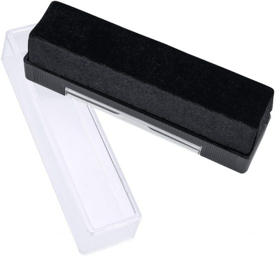 Yotako Vinyl Cleaning Kit 4-in-1, Velvet Anti Static Vinyl Record Cleaner, Stylus Vinyl Cleaning Brush with Record Cleaning Cloth Remove Dust from Your Favourite LPs - Image 2