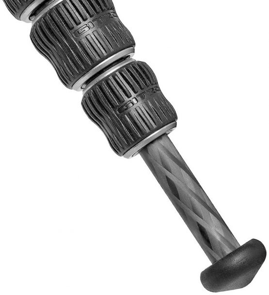 Gitzo Traveler Tripod - Compact, Foldable and Light, with Short Column Included for Ground Level Shoots - Series 1 - 4 Sections - Carbon Fiber - GT1545T Black - Image 4