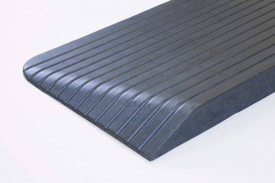 The Ramp People Rubber Threshold Wheelchair Scooter Ramp TRP1RT (1/25mm High 1105mm Wide 210mm deep 4.7kg) - Image 2