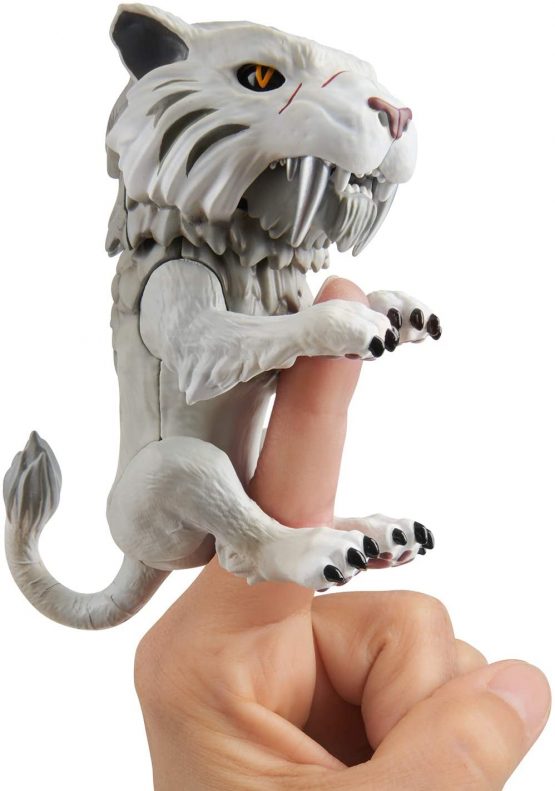 Fingerlings Untamed Tiger Sabre Tooth Silvertooth - Image 2