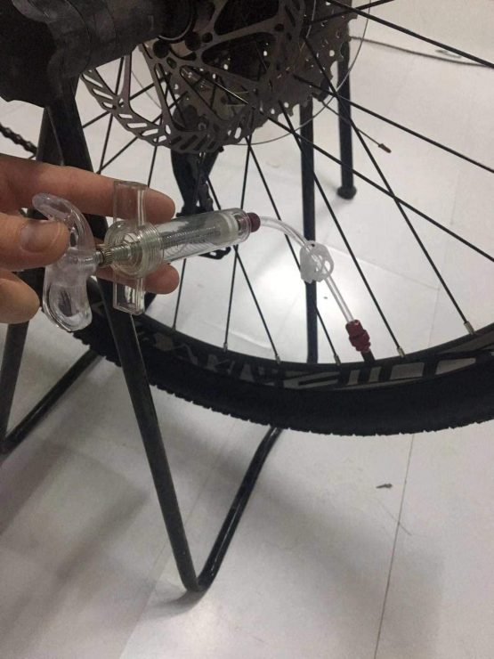 Bike Tubeless Tyre Sealant Injector Tire Repair Tool Kit Filling Tool,with Schrader Presta Valve Core Removal Tool,20ml - Image 3