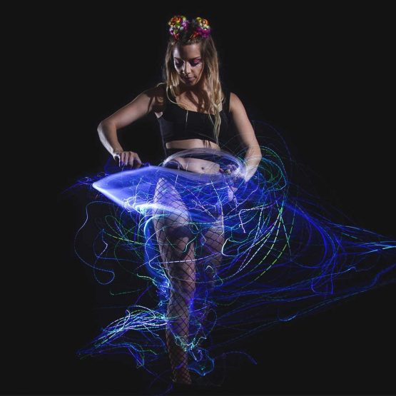 GloFX LED Fiber Optic Space Whip w/ 360 Flow Bearing & Sparkle Glow Rave Lace - Image 2