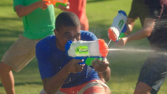ZURU X-SHOT Warfare Fast-Fill Water Blaster, Blue - Image 3