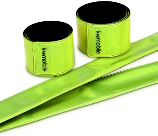 kwmobile 6 Pack Reflector Snap Bands - 34 x 3cm High Visibility Slap Safety Bands for Arm Ankle Wrist - Hi Vis Neon Yellow Reflective Luminous Strips - Image 4