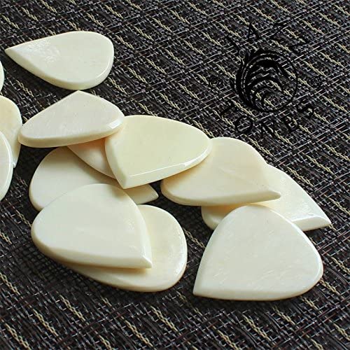 Jazz Tones Guitar Plectrum - Buffalo Bone (Single), JAZ-BUB-1, Natural, 26.1 x 23.6 x 2.2 mm - Image 3