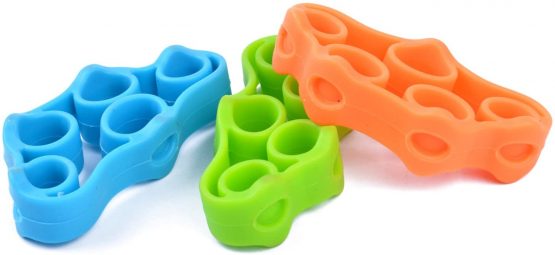 euhuton 3 Pcs Silicone Finger Stretcher Hand Resistance Bands Hand Extensor Exerciser Finger Rehabilitation Training Device，3 Sizes(3KG/6.6Ib 4KG/8.8Ib 5KG/11Ib) - Image 3