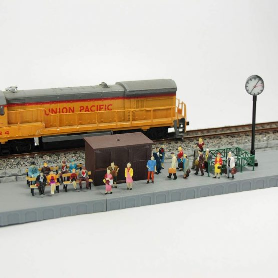 Evemodel P8715 100pcs HO Scale 1:87 Seated and Standing People Assorted Figures Passengers New - Image 2
