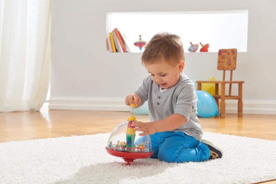 Lena 52120 tin Toys Panorama Ø19 cm, Plastic Humming, Classical Pump Mechanism, Musical Locomotive, Stand, Spinning top for Children from 18 Months, Colourful - Image 3