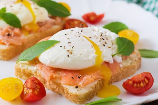 Kitchen Essentials Egg Poacher Cups (4 Pack) for Perfect Poached Eggs – Premium LFGB Grade Silicone Egg Poachers BPA-Free Poach Pods – Poached Egg Maker Set: Cooker, Boiler Steamer, Microwave Eggs - Image 4