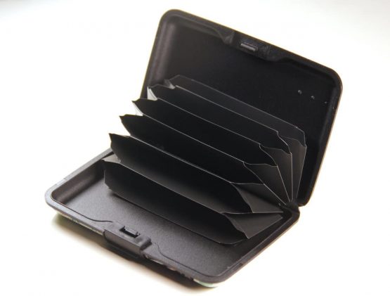 RFID Blocking Card Case Wallet, ZZLife 6 Slots Aluminum Portable Travel Identity ID/Credit Card Safe Protection Card Holder Hard Case for Men and Women - Image 4
