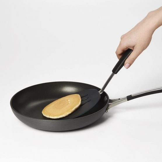 OXO 1071533 Good Grips Silicone Flexible Pancake Turner, Black - Image 3