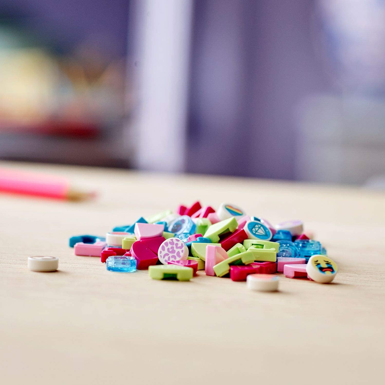 LEGO 41908 DOTS Extra DOTS - series 1 DIY Tiles Beads Set, Art and Craft for Kids with 10 Surprise Charms - Image 4