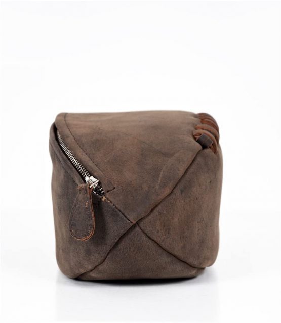 Lakeland Leather Real Leather Rugby Ball Washbag in Vintage Style with Waterproof Lining in Chocolate Brown - Image 3
