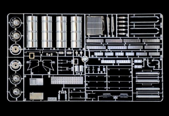 Italeri 3925S – 1:24 Freightliner FLD 120 (Classic), Building, Stand Model Making, Crafts, Hobby, Gluing, Plastic Kit, Unvarnished - Image 4