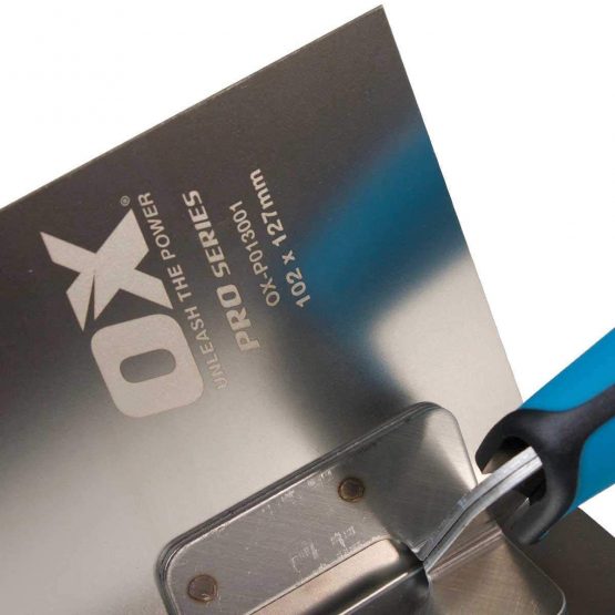 OX OX-P013001 Pro Internal Corner Trowel - Stainless Steel Inside Corner Trowel - Drywall Corner Tool 102 x 127 mm, Blue - Image 3