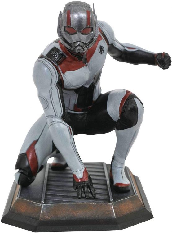 DIAMOND SELECT TOYS MAY192368 Avengers Quantum Realm Ant-Man PVC Diorama, Various