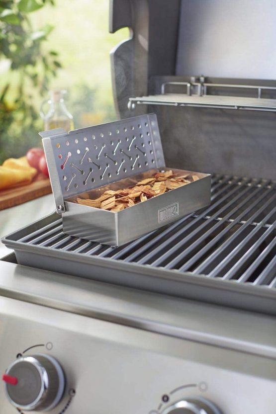 Weber 17663 Smoking Wood Chips, Beef, Black, 30.5 x 27.2 x 15.2 cm - Image 2