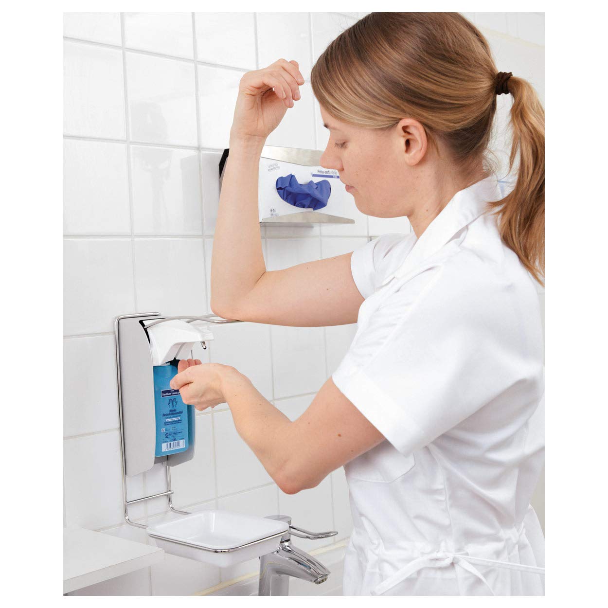 Winware 974075 Sterillium Hand Disinfectant - 500ml, 500 ml (Pack of 1) - Image 2
