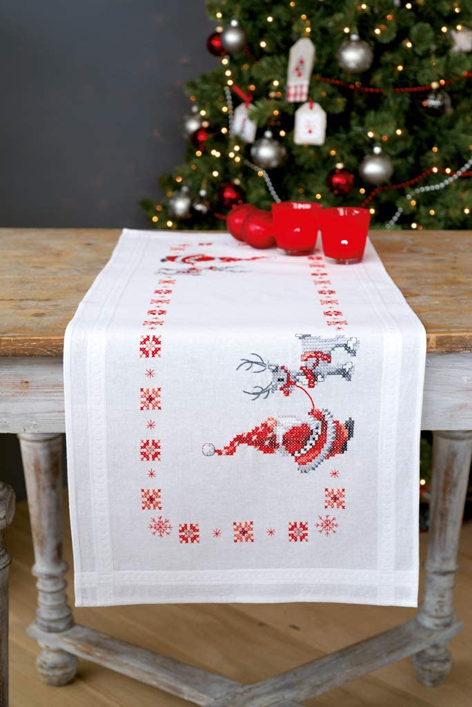 Vervaco Embroidery Kit: Runner: Christmas Elves, Acrylic, NA, 40 x 100cm, N\A