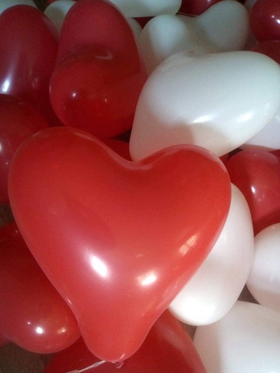 100 rot weiße Herzluftballons Luftballons vom Sachsen Versand - Image 2
