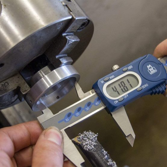 Moore and Wright MW110-15DBL Digitronic Digital Caliper Basic Line 110-DBL Series 150mm (6") - Image 2