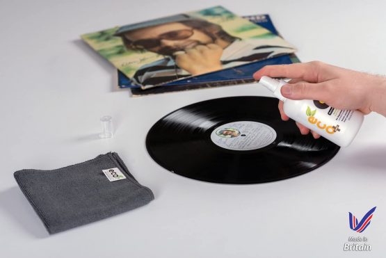 Ecomoist Vinyl Cleaner Kit 250ML with Fine Microfiber Towel, Made in The UK. Green Product. - Image 4