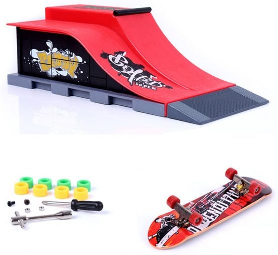 MOMSIV Mini Finger Skateboard and Ramp Accessories Set (E)