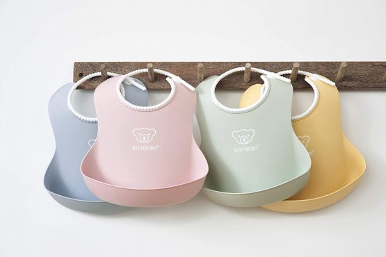 BABYBJÖRN Baby Bib 1-pack, Plastic, Powder blue - Image 3
