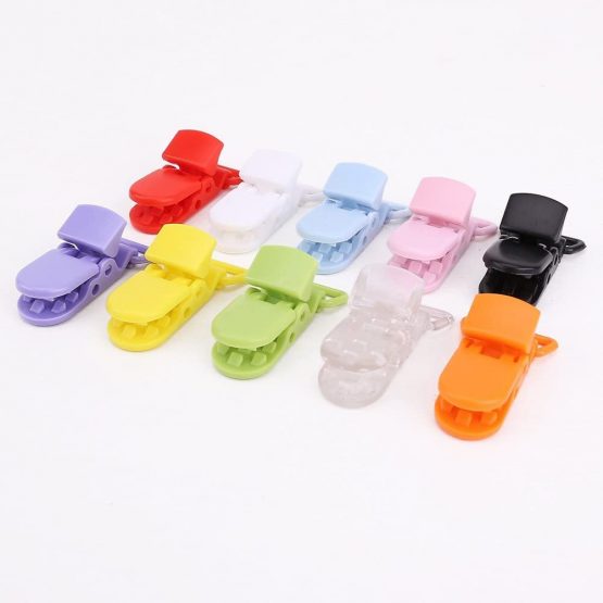 VORCOOL 50pcs 10 Colors T-shape Plastic Baby Dummy Pacifier Clips Badge Clips Bib Holders (Random Color) - Image 3
