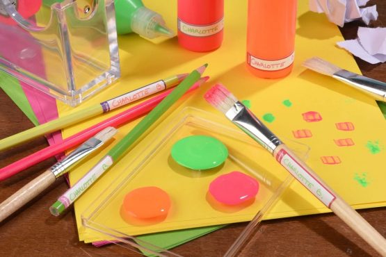 Avery Stationery Labels, pen labels, name labels, stick on school labels 50 x 10 mm, 30 Labels Per Pack, Pink/Purple - Image 3