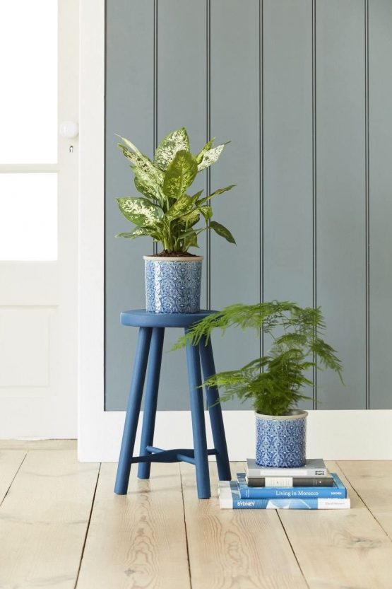 Burgon & Ball Porto Indoor Glazed Ceramic Plant Pot Large in Soft Grey - Image 2