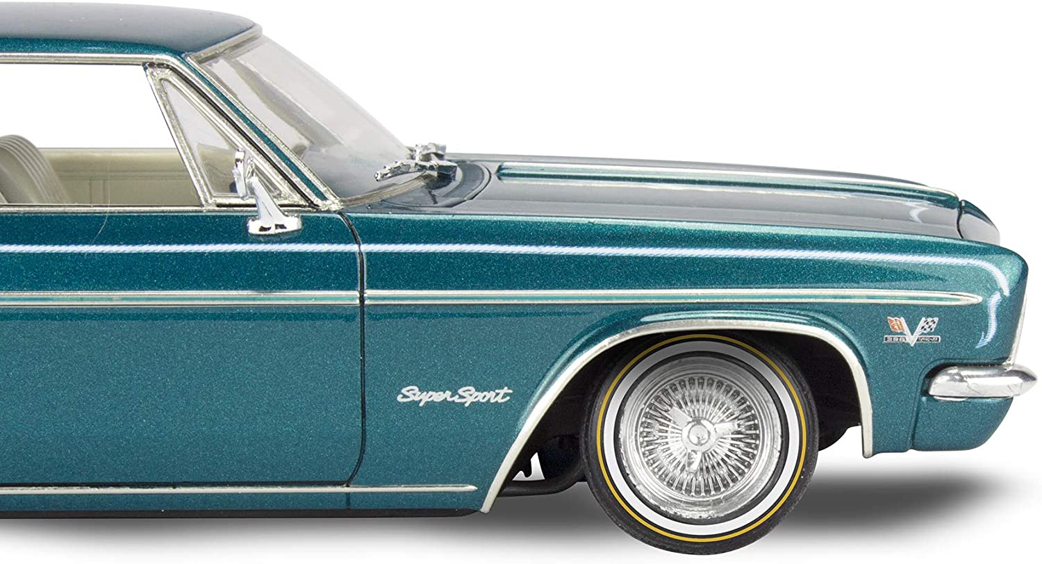 Revell 14497 ‘66 Chevy Impala SS 396 2’N1 Model Kit, White, 8.50 x 3.25 x 2.55 inches - Image 4