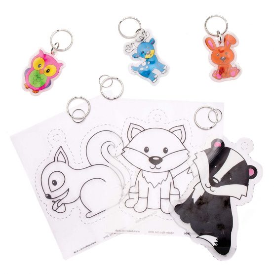 Baker Ross AW870 Woodland Animal Super Shrink Keyrings, Arts and Crafts for Kids (Pack of 8), Assorted