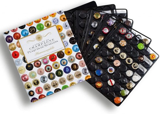 Champagne Large 210 Capsules 5 Pocket Black Album - Image 3