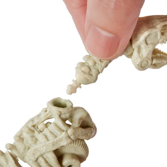 Mattel Jurassic World Fossil Strikers Velociraptor Figure - Image 4