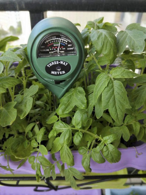 Dooppa Soil PH Tester 3 in 1, Soil Testing Kit Plant Care with Moisture Test,Light Test and PH Test for Garden Care, Bonsai Tree, Farm, Lawn, Indoor & Outdoor Use (Battery Free) - Image 2