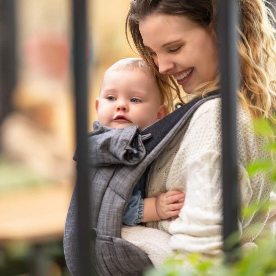 Hoppediz Bondolino Comfort Carrier for Babies Incl. Instruction, Denim-Black - Image 3