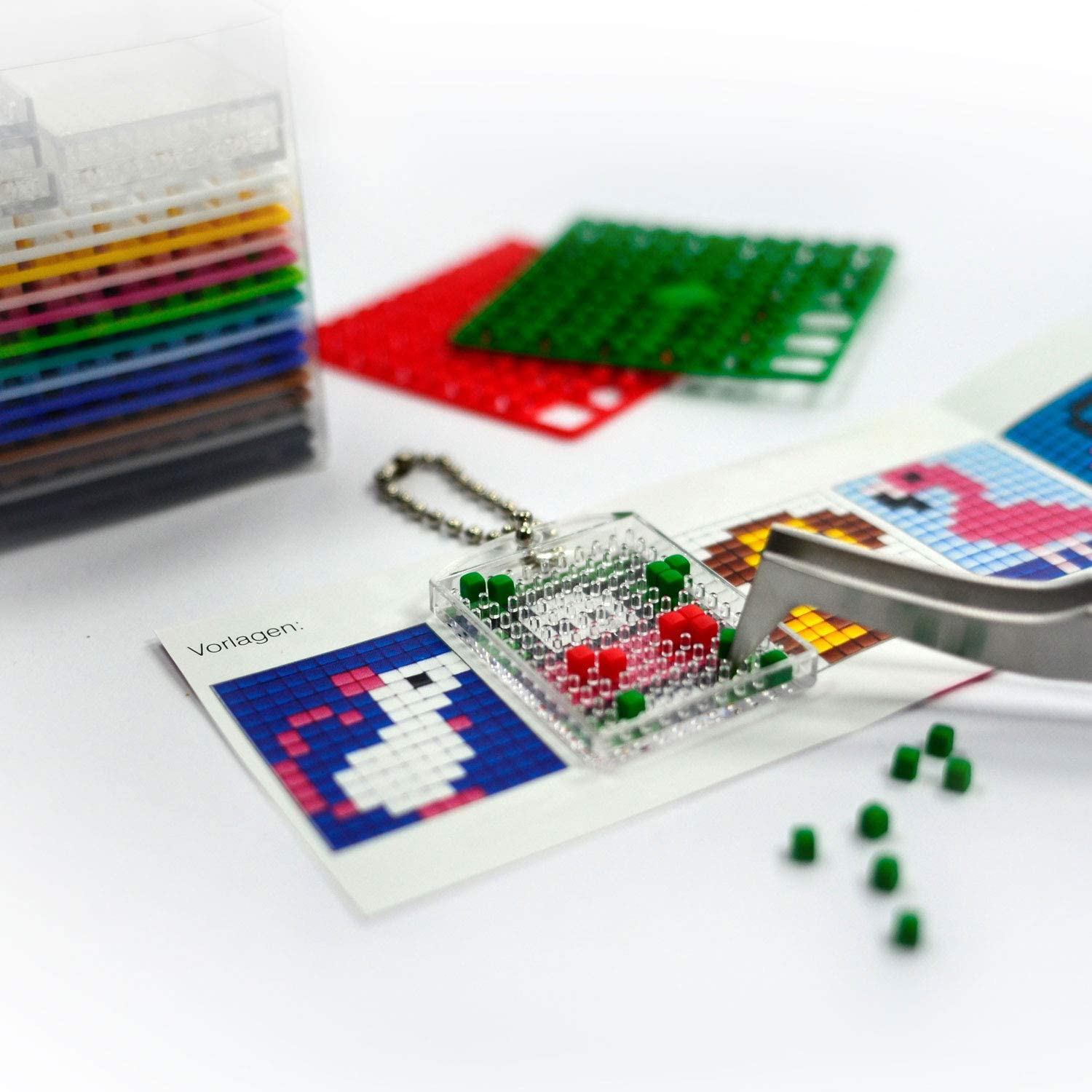 Pracht Creatives Hobby Pixel P90011-63501 Fun Craft Set 4 for Making 6 Keyrings (Lockets) for Children Easy Plug System - Image 3