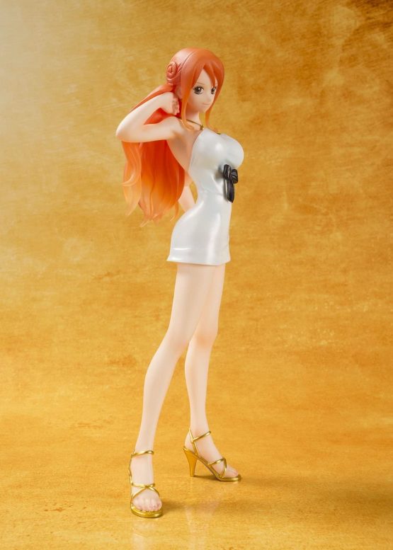 Bandai Tamashii Nations Figuarts Zero One Piece Nami Gold Version Figure, BAN08752 - Image 3