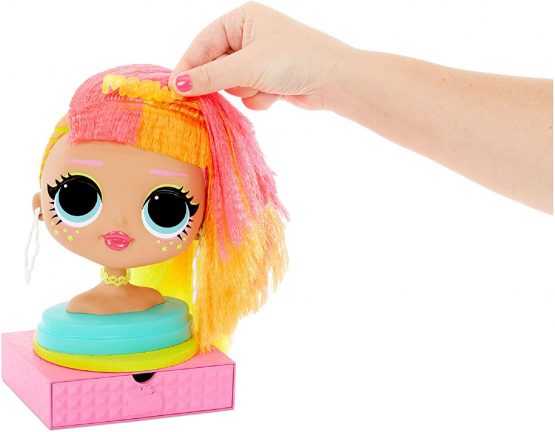 LOL Surprise OMG Styling Head with Stick-on Hair for Endless Styles - 30 Surprises and Accessories - Neonlicious - Image 4