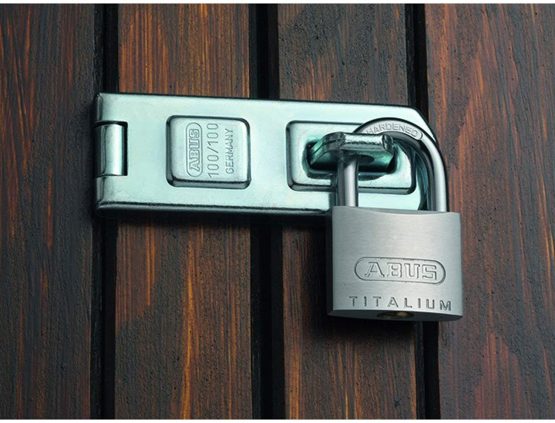 ABUS 64TI/40HB40 40 x 40mm Carded Titalium Padlock with Long Shackle - Image 3
