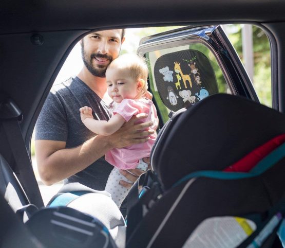 HECKBO® - self-adhesive car sun shade - car sun protection for babys and children [2 pieces] | motif: baby animals mum | 17.32" x 14.17" | car window, sun protection + free bag - Image 3