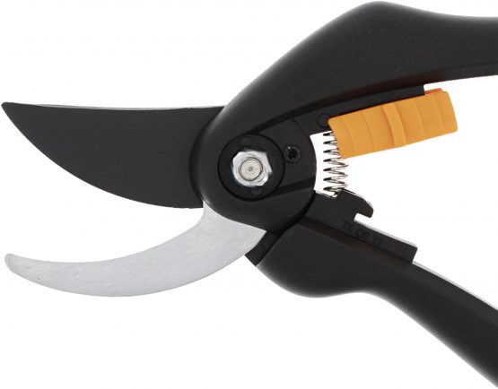 Fiskars SingleStep Pruner Bypass P26, Non-stick coating Steel blades, Length: 20 cm, Cutting diameter: 2.2 cm, Black/Orange, SingleStep, 1000567 - Image 4