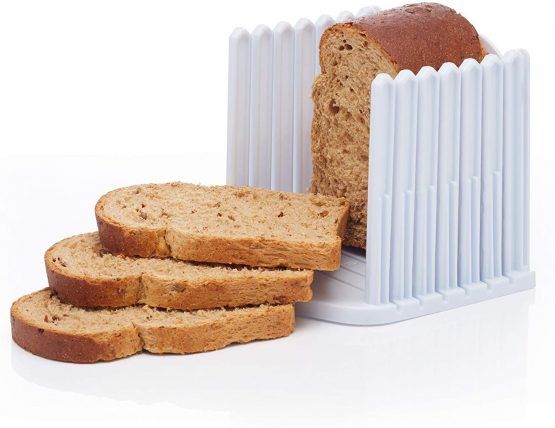 KitchenCraft Stay Fresh Expanding Bread Keeper - Bread Bin with Bread Slicer Guide, In Gift Box, Plastic - Large - Image 4