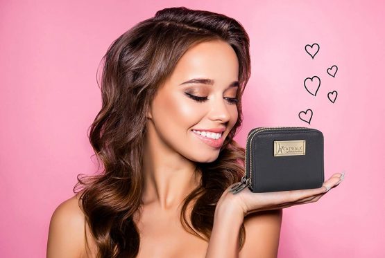 CATWALK COLLECTION HANDBAGS - ISLA - Ladies Small Organiser Zip Purse with Gift Box - Leather RFID Protection - Credit Card Wallet with Coin Compartment - Black - Image 2