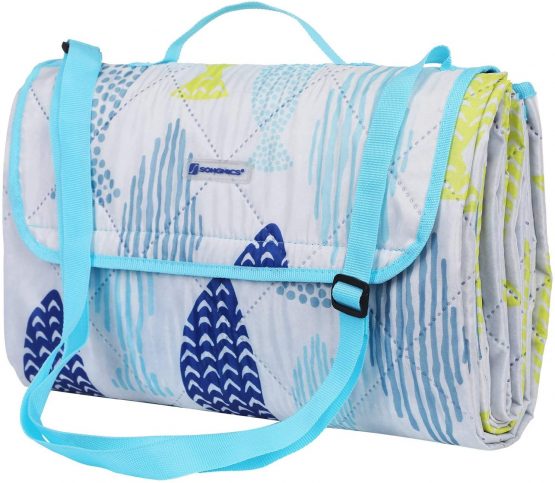 SONGMICS GCM80UW Washable Outdoor Picnic Blanket Foldable to Bag with Shoulder Strap, Lightweight Camping Blanket, Ideal for Travel, Insulated 195 x 150 cm